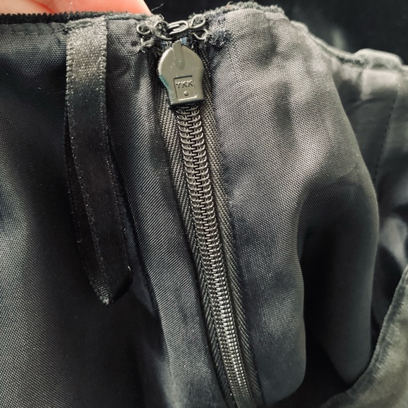 Banana Republic Velvet Mini sz 10 - Picture 6 of 7